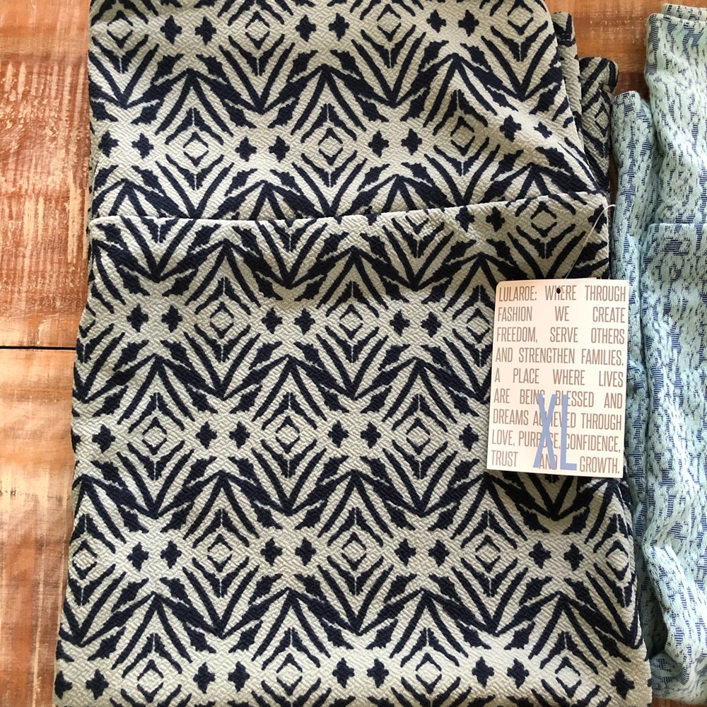 XL BNWT LuLaRoe Cassie Pencil Skirts (Lot of 4) - Picture 4 of 8